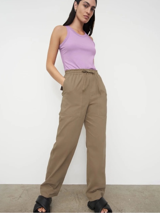 Kowtow Pants - Kowtow Pants Dune Cargo Cotton in Taupe